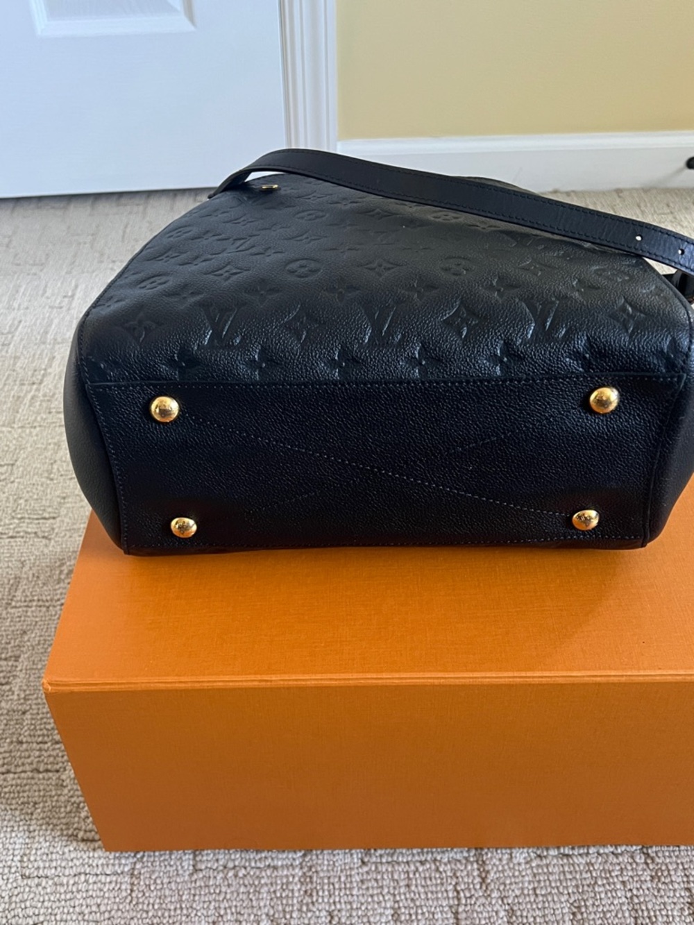 Louis Vuitton Montaige Black MM Empreint Noir Black Tote Bag - Picture 6 of 16